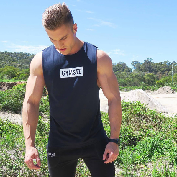 Modern férfi felső két színben felirattal