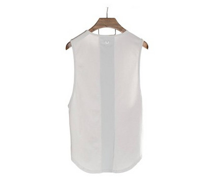 Μοντέρνοανδρικό αμάνικο μπλουζάκι με διαφανά στοιχεία στην πλάτη