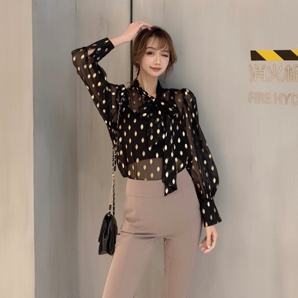 Актуална дамска риза в бял ,син и черен цвят 