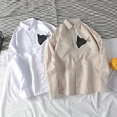 Мъжка риза с апликация в бял и бежов цвят