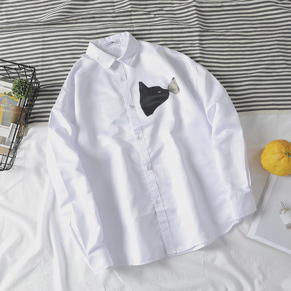 Мъжка риза с апликация в бял и бежов цвят