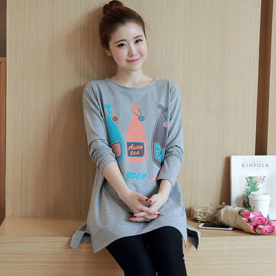 Модерна туника за бременни жени в няколко цвята с надпис и щампа