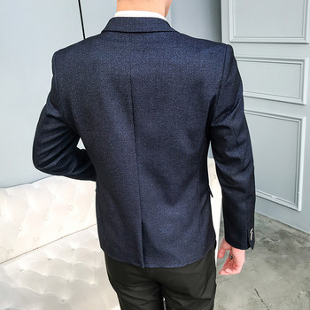 Елегантно мъжко сако с бродерия в три цвята