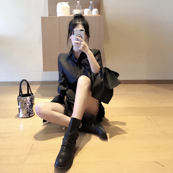 Aktuális lótusz ujjú női ing fekete színben