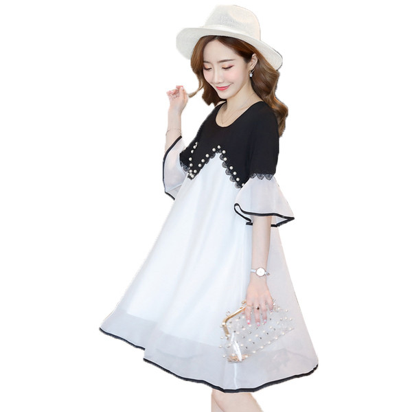 Stílusos rocker terhes nők számára lótusz ujjal és gyöngyökkel