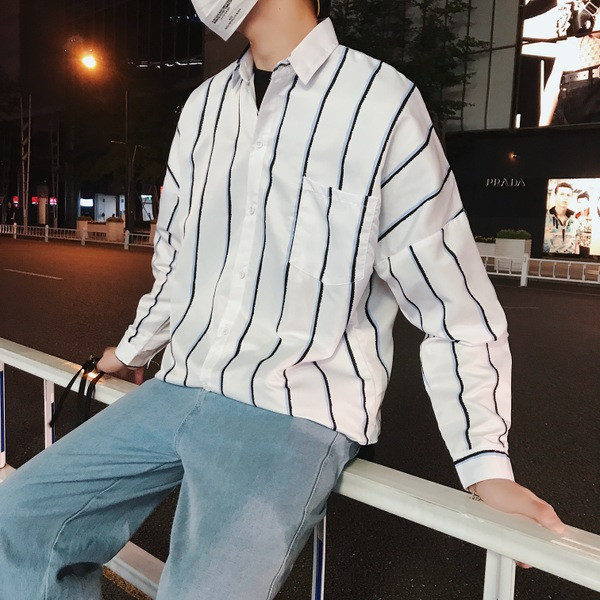 Férfi csíkos ing piros és kék színű zsebbel