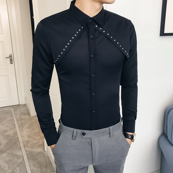 Stílusos férfi ing Karcsú modell fém elemekkel fehér és fekete színben