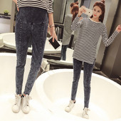 Модерни дънки за бременни жени изистен модел