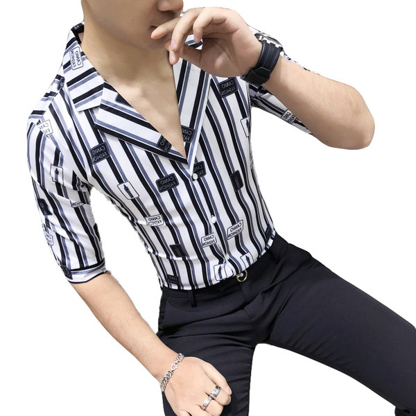 Модерна мъжка риза с V-образно деколте и десен в два цвята