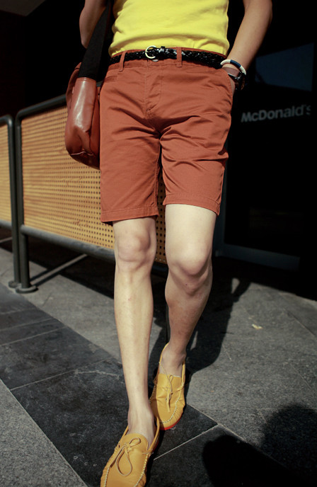 Модерни мъжки панталони за лятото къс модел в няколко цвята