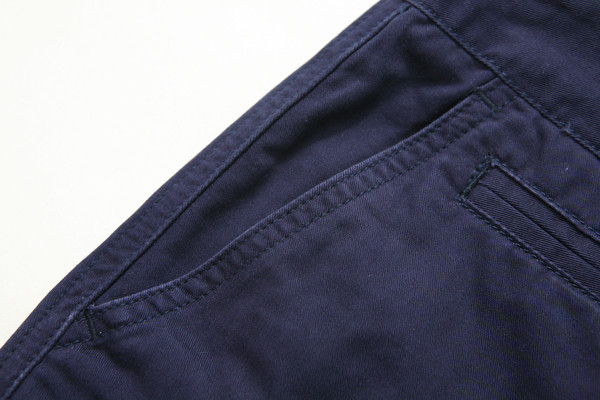 Модерни мъжки панталони за лятото къс модел в няколко цвята