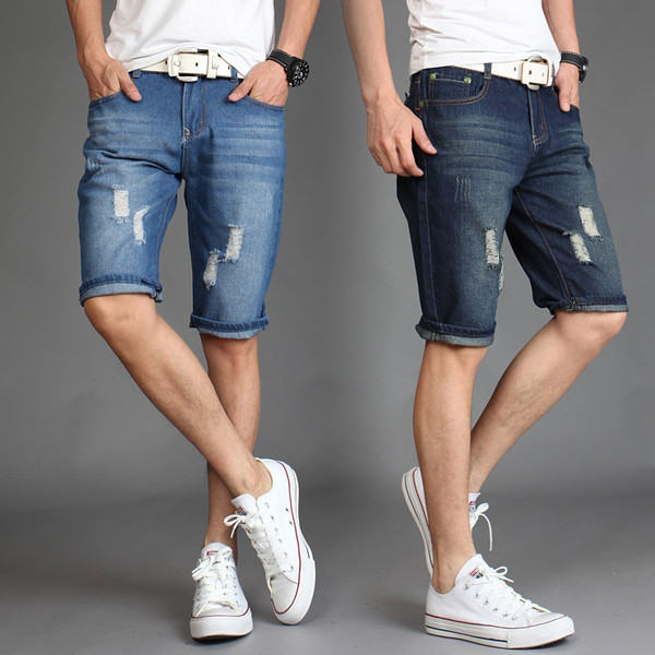 Стилни мъжки къси дънки в светъл и тъмен цвят