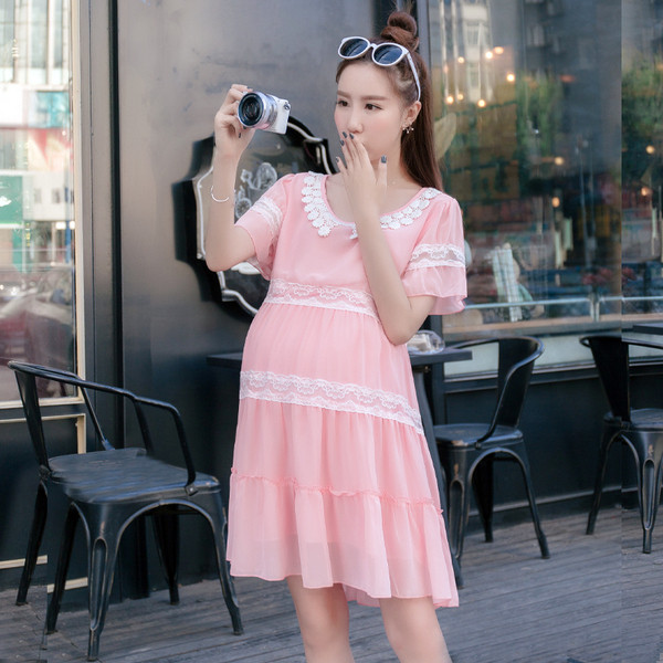 Стилна рокля за бременни жени в два цвята с бродерия