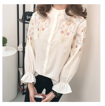 Cămașă elegantă de damă cu broderie colorată în două culori