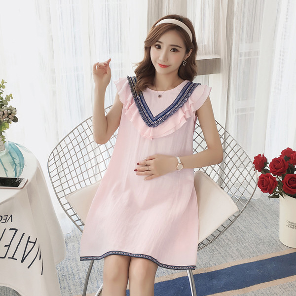 Елегантна рокля за бременни жени в розов цвят