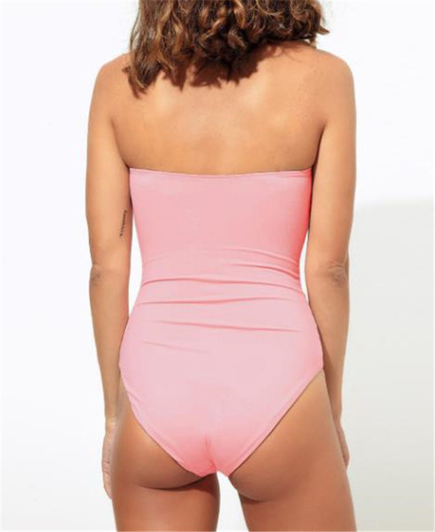 Актуален дамски цял бански костюм със сърце в розов цвят 