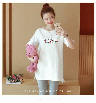 Ежедневна тениска за бременни жени с надпис и бродерия в три цвята