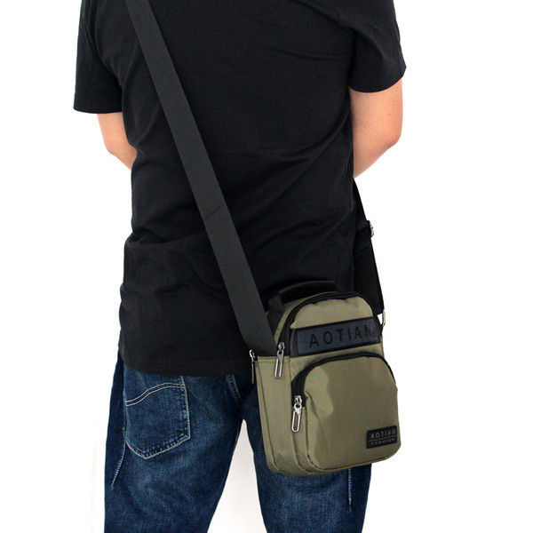 Мъжка ежедневна чанта с надпис в четири цвята