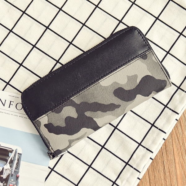 Модерен мъжки портфейл с камуфлажни мотиви в два цвята