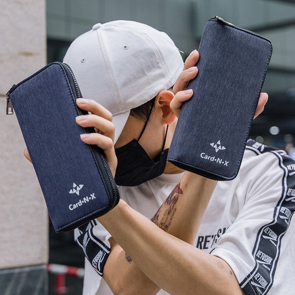 Ежедневен мъжки портфейл с надпис в два цвята