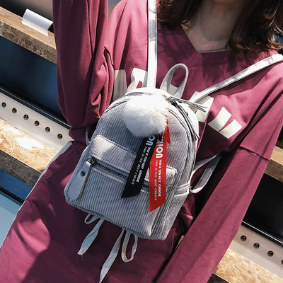 Rucsac elegant de damă cu accesoriu de puf în trei culori