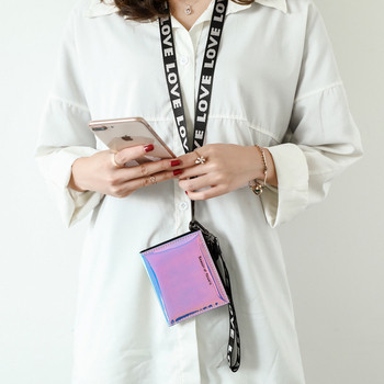 Μοντέρνο γυναικείο πορτοφόλι με αξεσουάρ σε δύο χρώματα