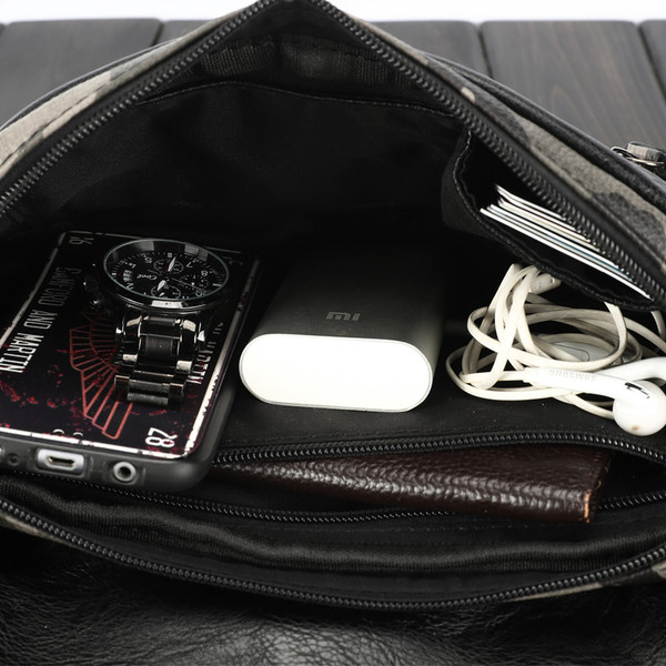 Мъжка модерна чанта в черен цвят от еко кожа