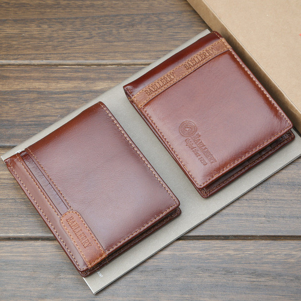 Ежедневен мъжки портфейл в кафяв цвят - няколко модела