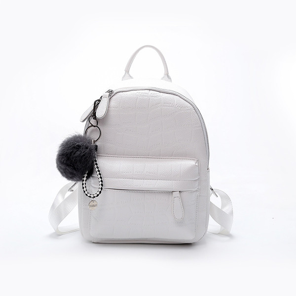 Дамска раница от еко кожа в бял и черен цвят