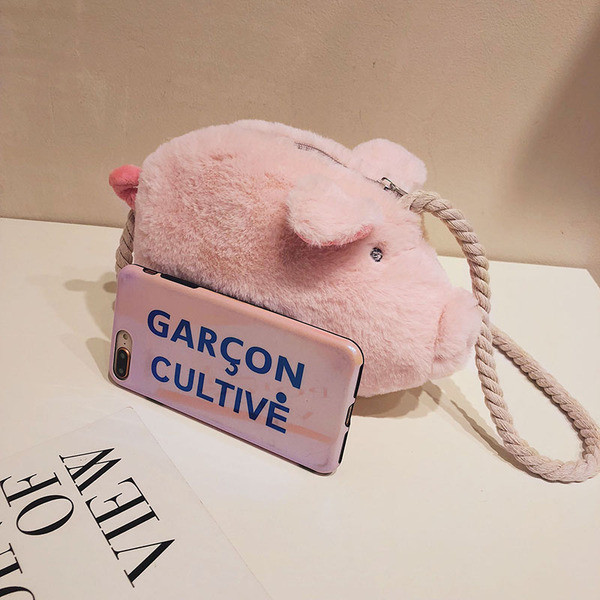 Дамска плушена чанта с форма на прасе в розов цвят 