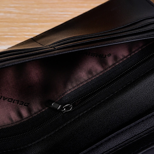 Актуален мъжки портфейл с щампа в черен цвят