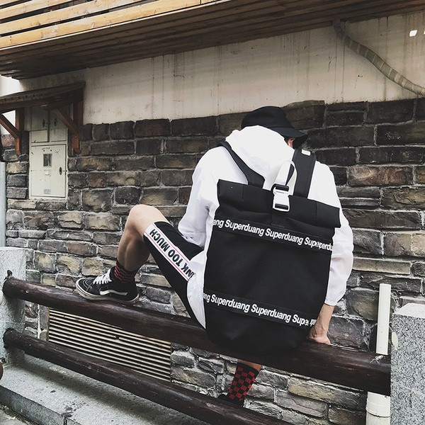 Casual σακίδιο με επιγραφές κατάλληλο για άνδρες και γυναίκες