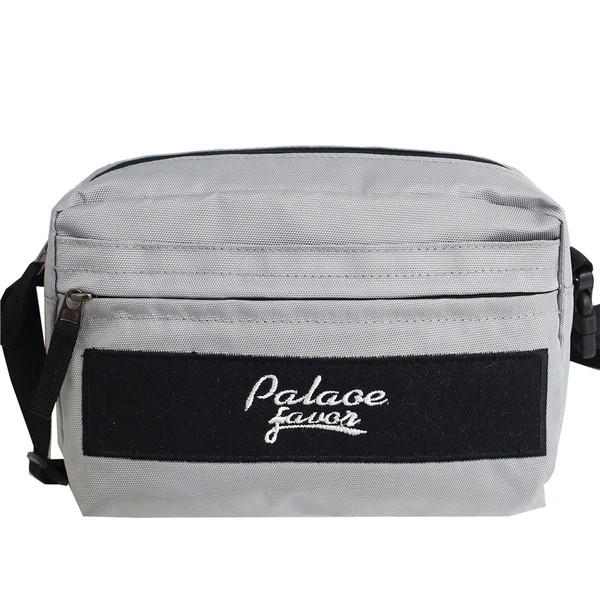 Ανδρική καθημερινή τσάντα με επιγραφές σε τέσσερα χρώματα