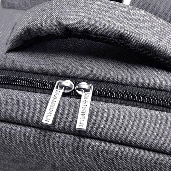 Κομψό σακίδιο για άνδρες σε τρία χρώματα