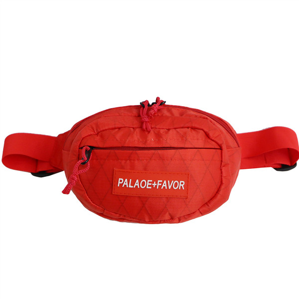 Αθλητική τσάντα για άνδρες και γυναίκες με τετράχρωμη επιγραφή