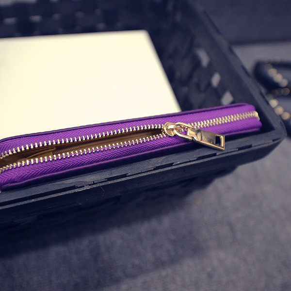 Κομψό γυναικείο πορτοφόλι σε τρία χρώματα φερμουάρ