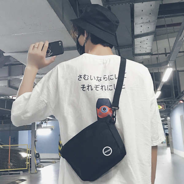 Ανδρική τσάντα σπορ σε μαύρο και πορτοκαλί χρώμα