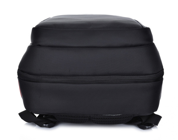 Μοντέρνο σακίδιο ανδρών σε τέσσερα χρώματα