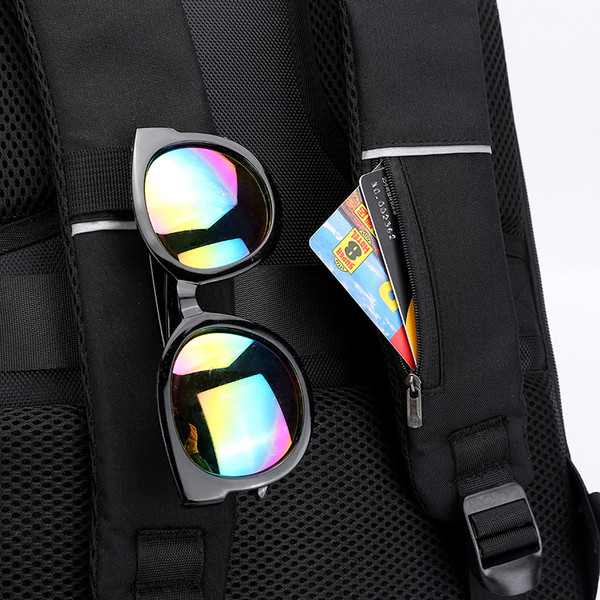 Αθλητικό σακίδιο ανδρών σε τρία χρώματα