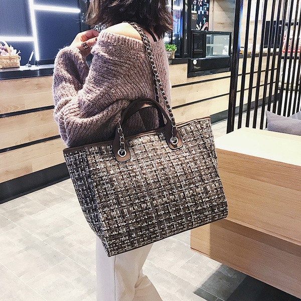 Modern női táska hosszú és rövid fülekkel, többféle színben