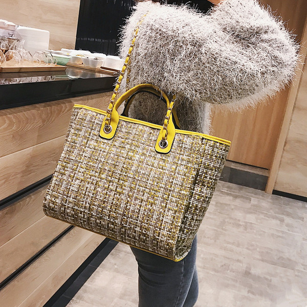 Modern női táska hosszú és rövid fülekkel, többféle színben