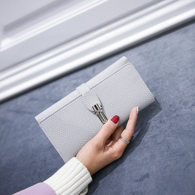 Модерен дамски портфейл с метално закопчаване в три цвята