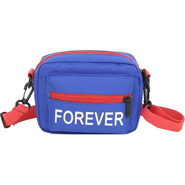 Αθλητική ανδρική τσάντα με τριών χρωμάτων επιγραφή