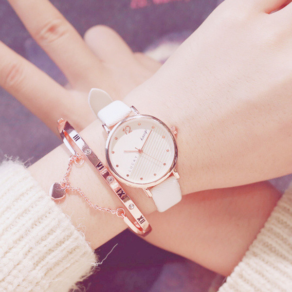 Κομψή κυρία ρολόι σε διάφορα χρώματα με βραχιόλι