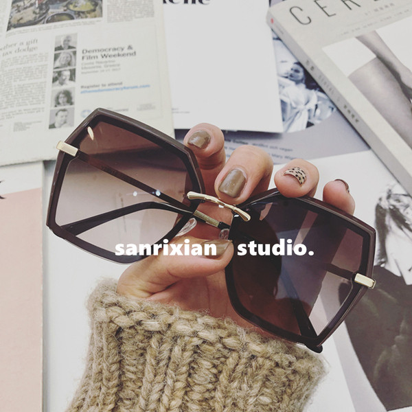 Κομψά γυναικεία γυαλιά ηλίου σε τρία χρώματα