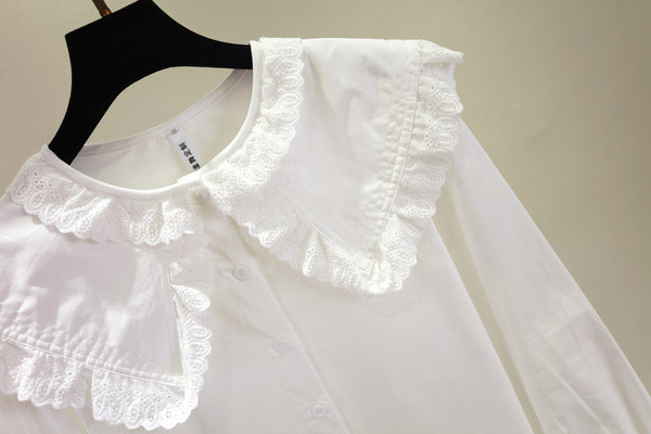 Cămașă albă modernă de damă cu mâneci lungi