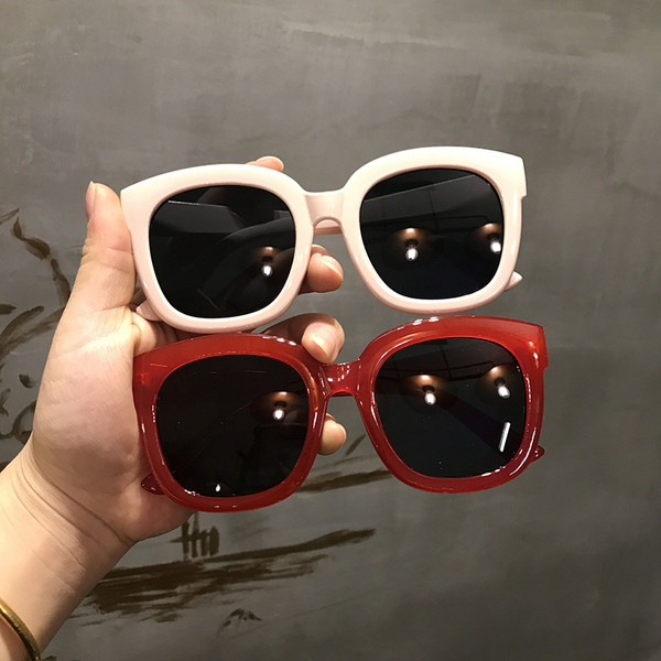 Ochelari eleganti de dama in mai multe culori