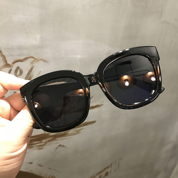 Ochelari eleganti de dama in mai multe culori