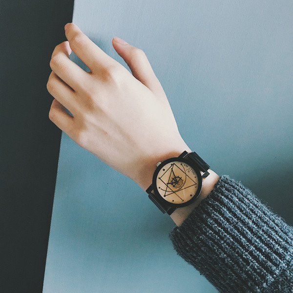 Ceas de dama zilnic cu curea metalica