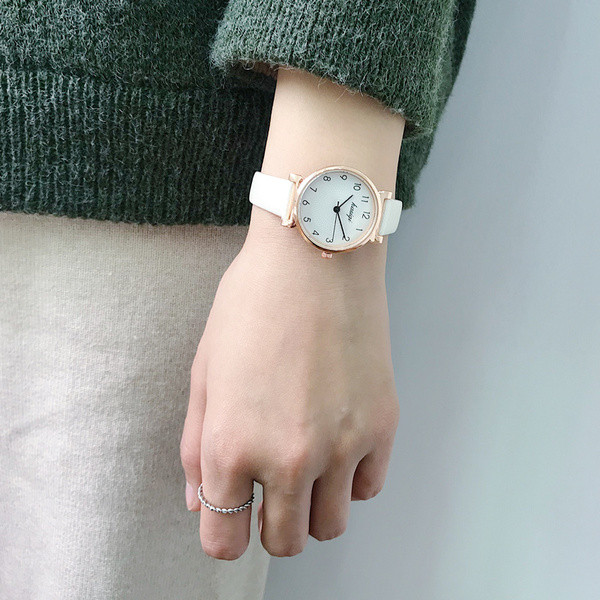 Ceas de dama cu curea metalica in diferite culori